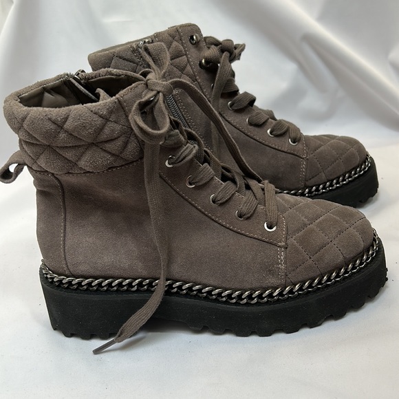 Vince Camuto Merindil Combat Gray Leather Suede Boot-Size 6.5 M  NWOB - Picture 1 of 10